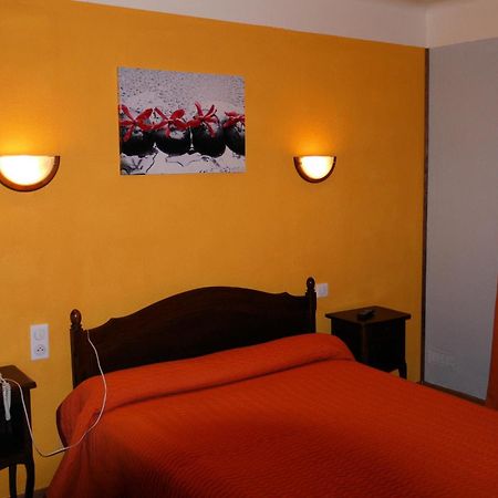 Hotel Le Castelet Ax-les-Thermes Bagian luar foto