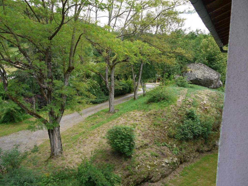 Hotel Le Castelet Ax-les-Thermes Bagian luar foto