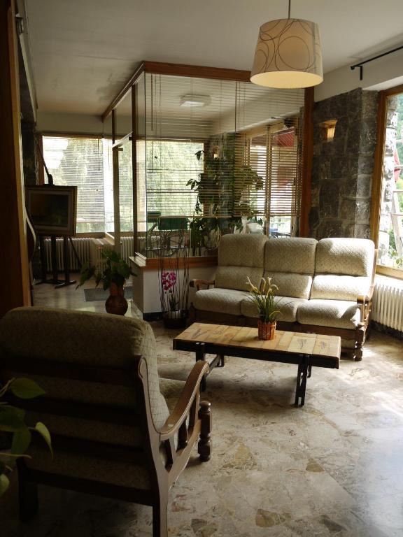Hotel Le Castelet Ax-les-Thermes Bagian luar foto